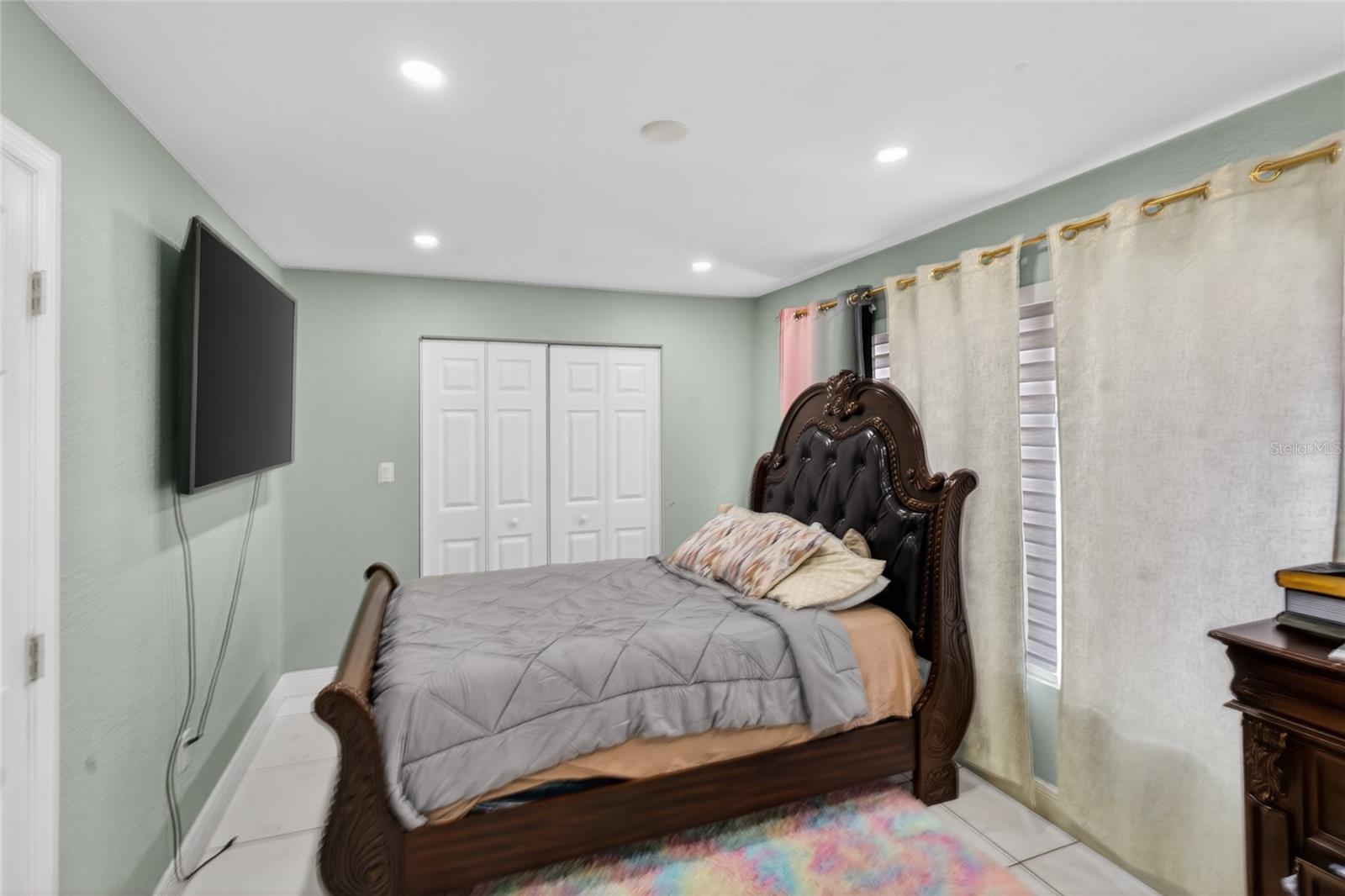 Image 24 of 30 For 17311 49th Avenue