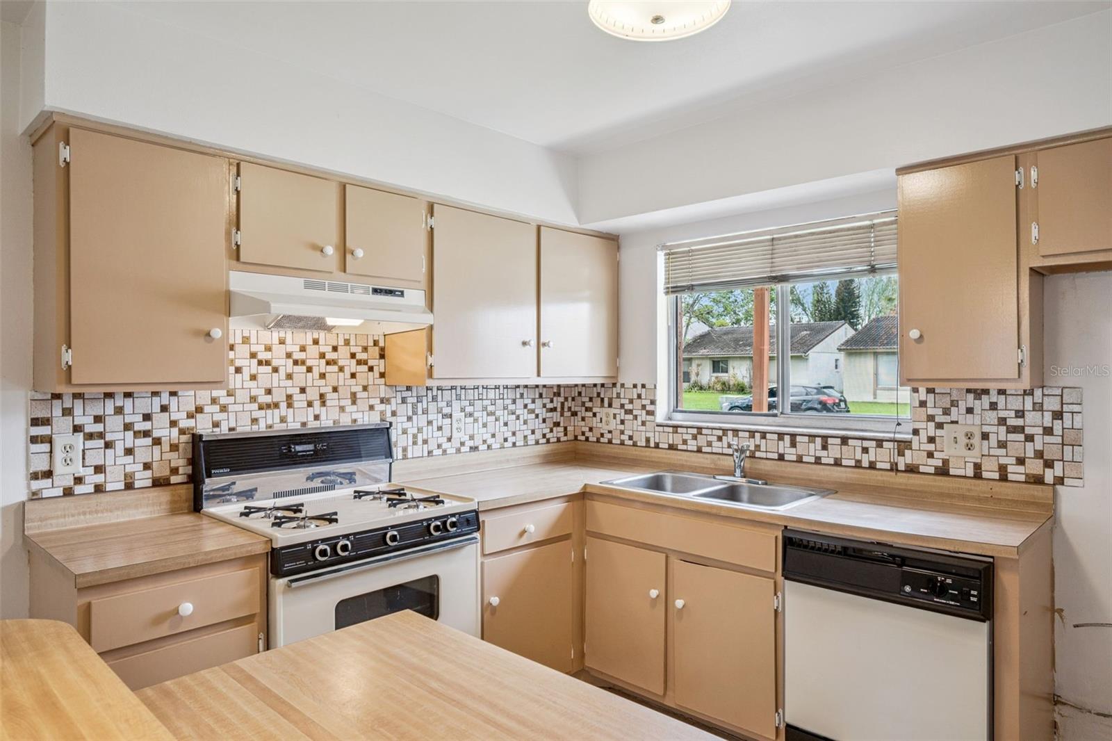 Image 10 of 23 For 10113 Musket Lane