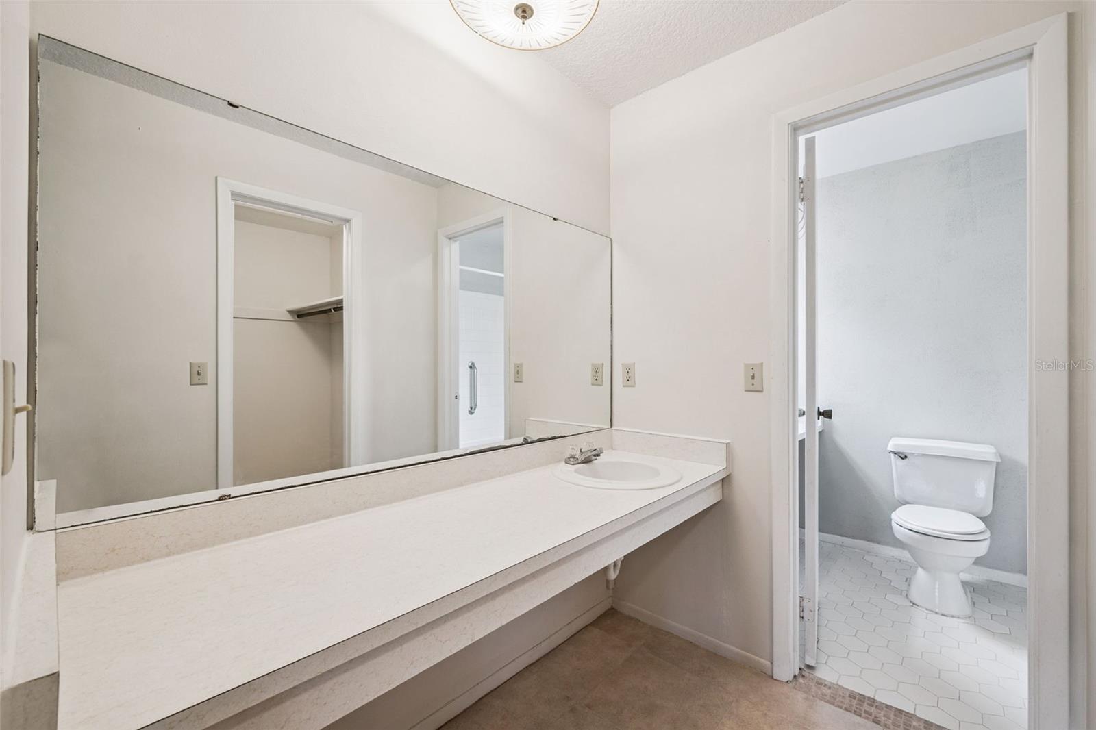 Image 17 of 23 For 10113 Musket Lane