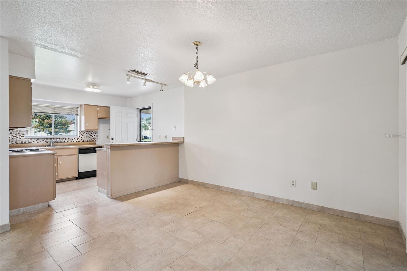 Image 8 of 23 For 10113 Musket Lane