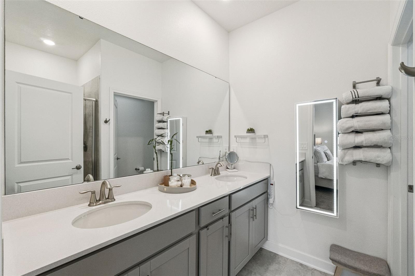 Image 16 of 34 For 11473 Listening Drive