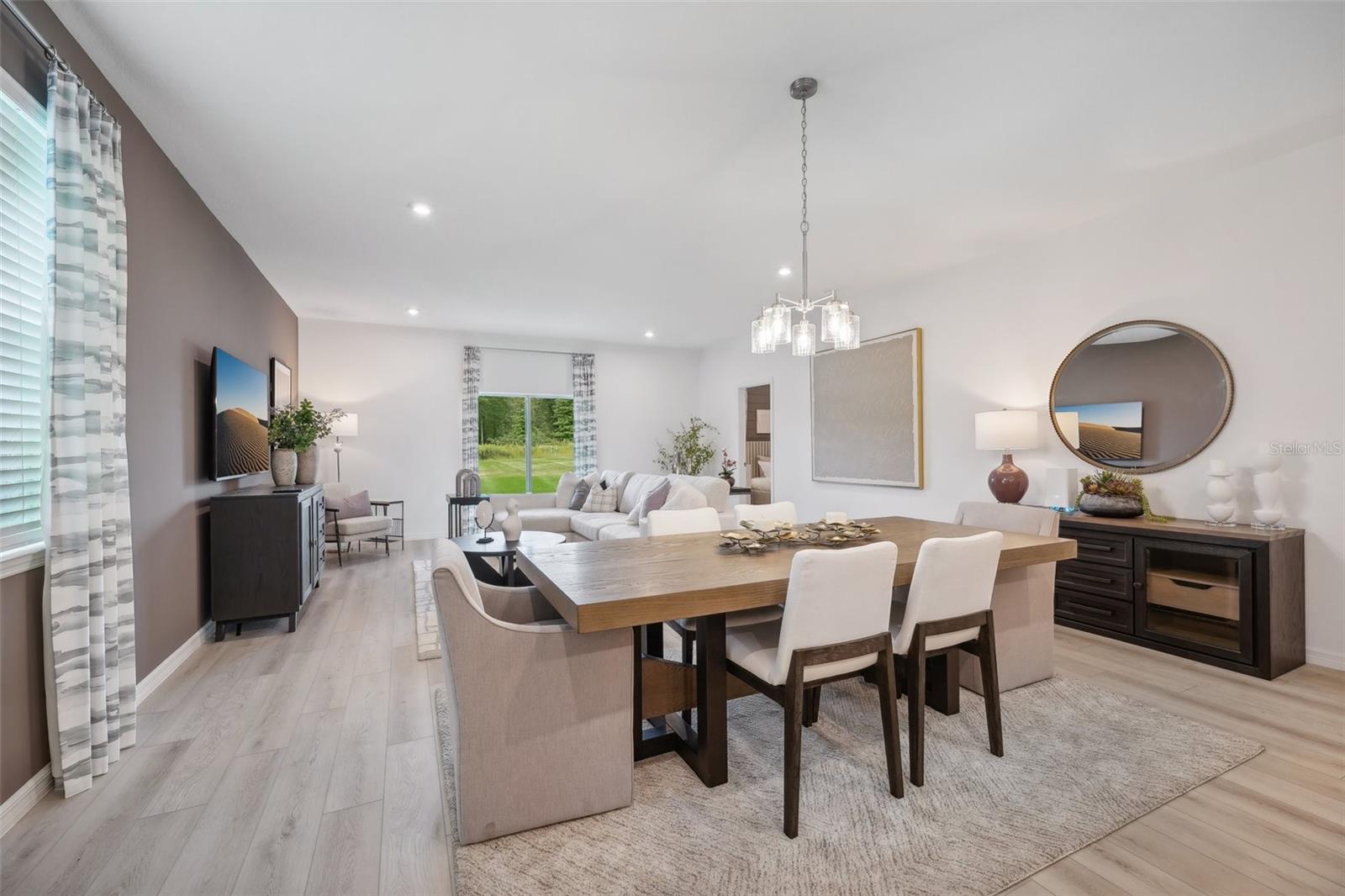 Image 22 of 47 For 6024 Cliffbow Loop Way