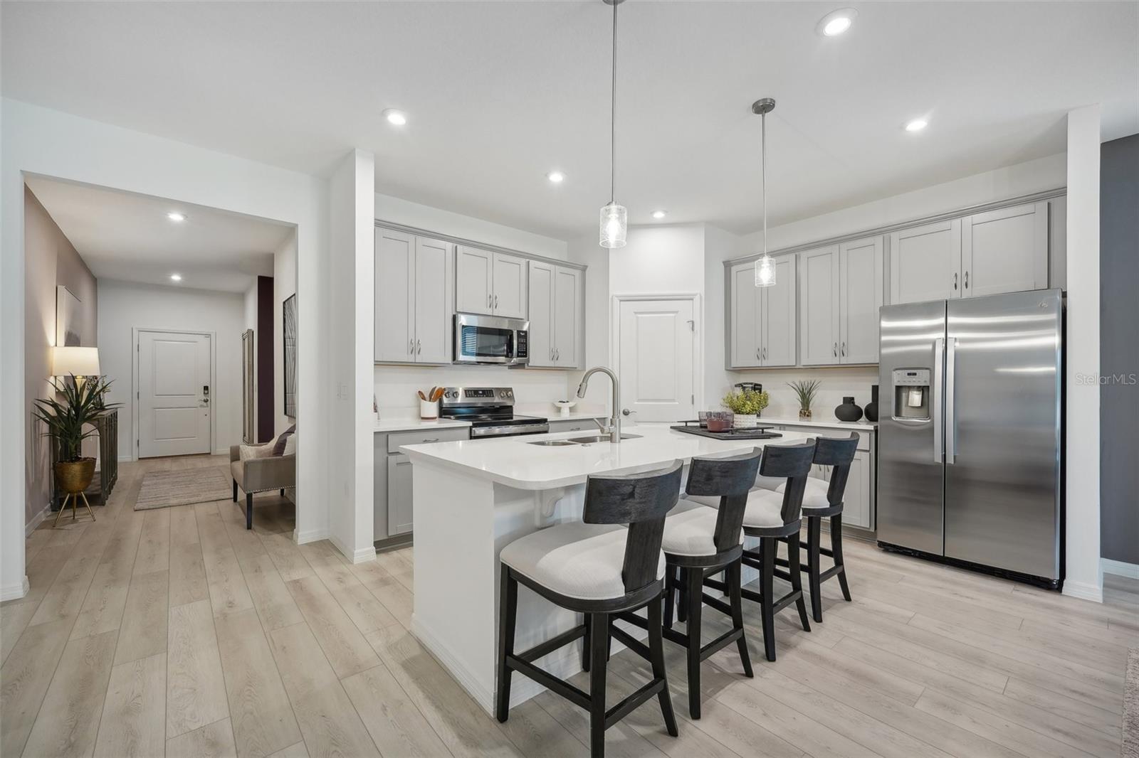 Image 26 of 47 For 6024 Cliffbow Loop Way