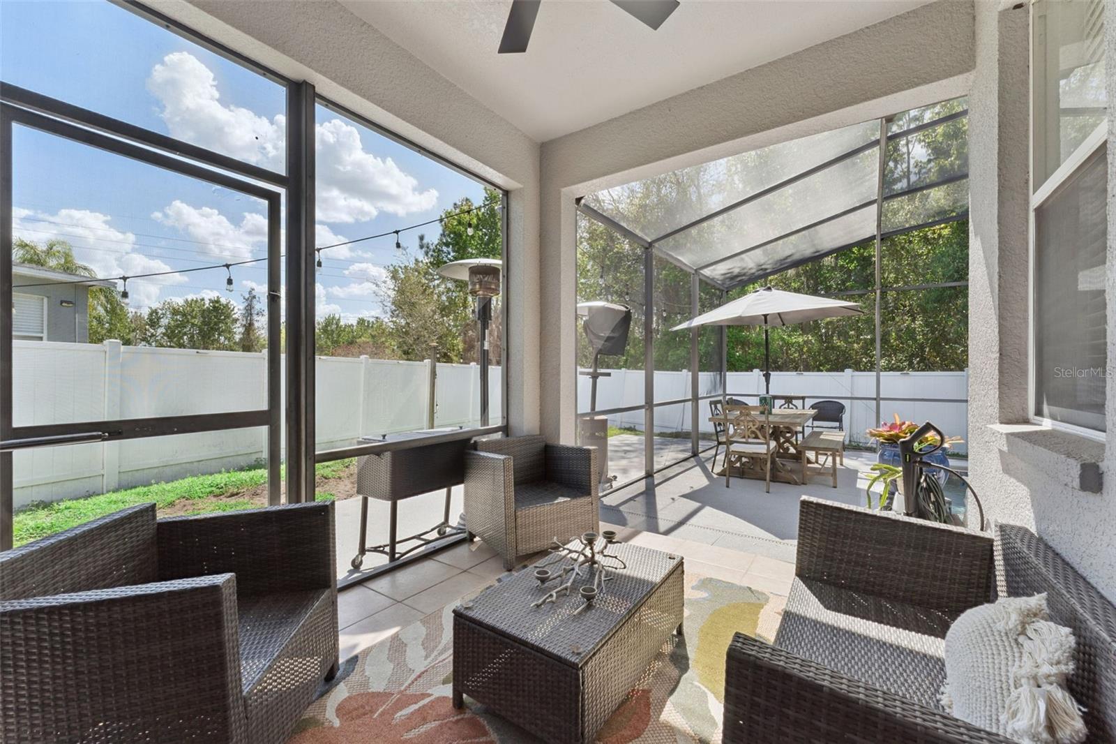 Listing photo id 25 for 10484 Eastpark Lake Drive