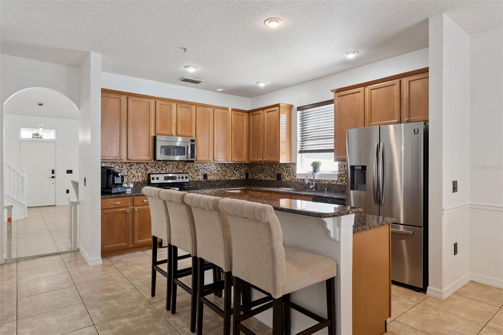 Listing photo id 4 for 10484 Eastpark Lake Drive