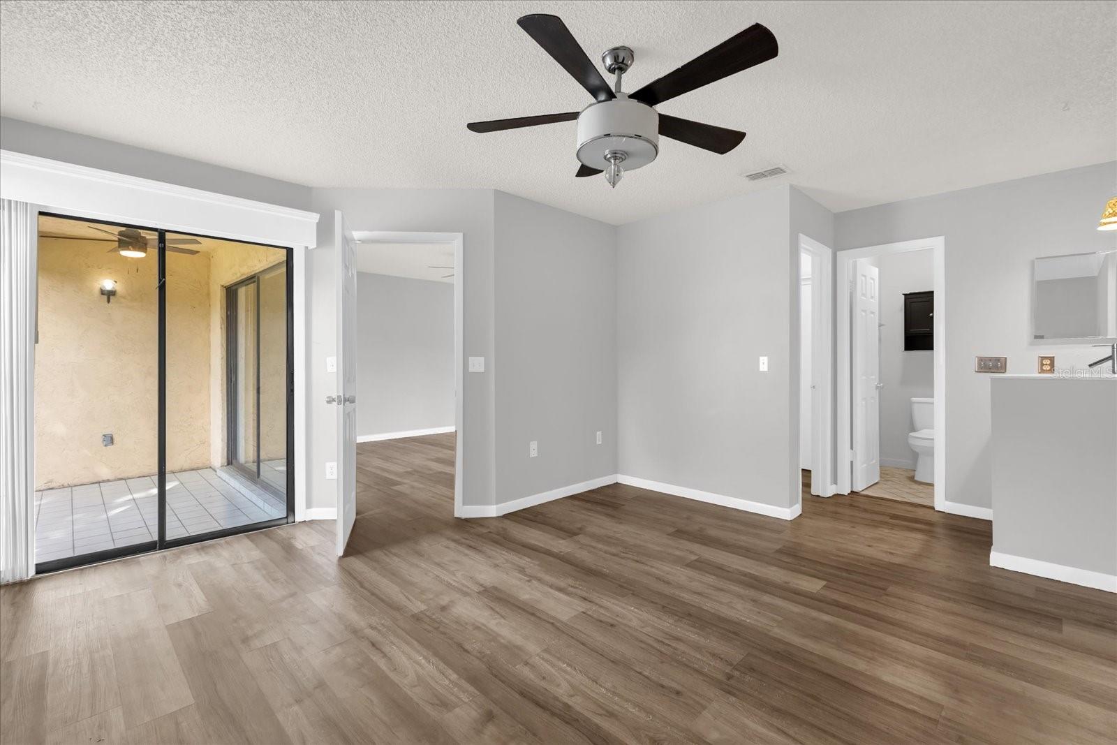 Image 13 of 43 For 3012 Semoran Boulevard G5