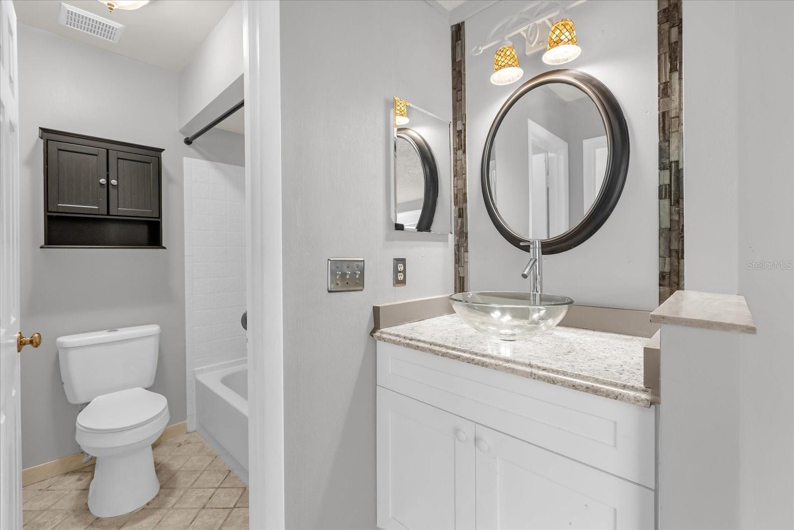 Image 15 of 43 For 3012 Semoran Boulevard G5