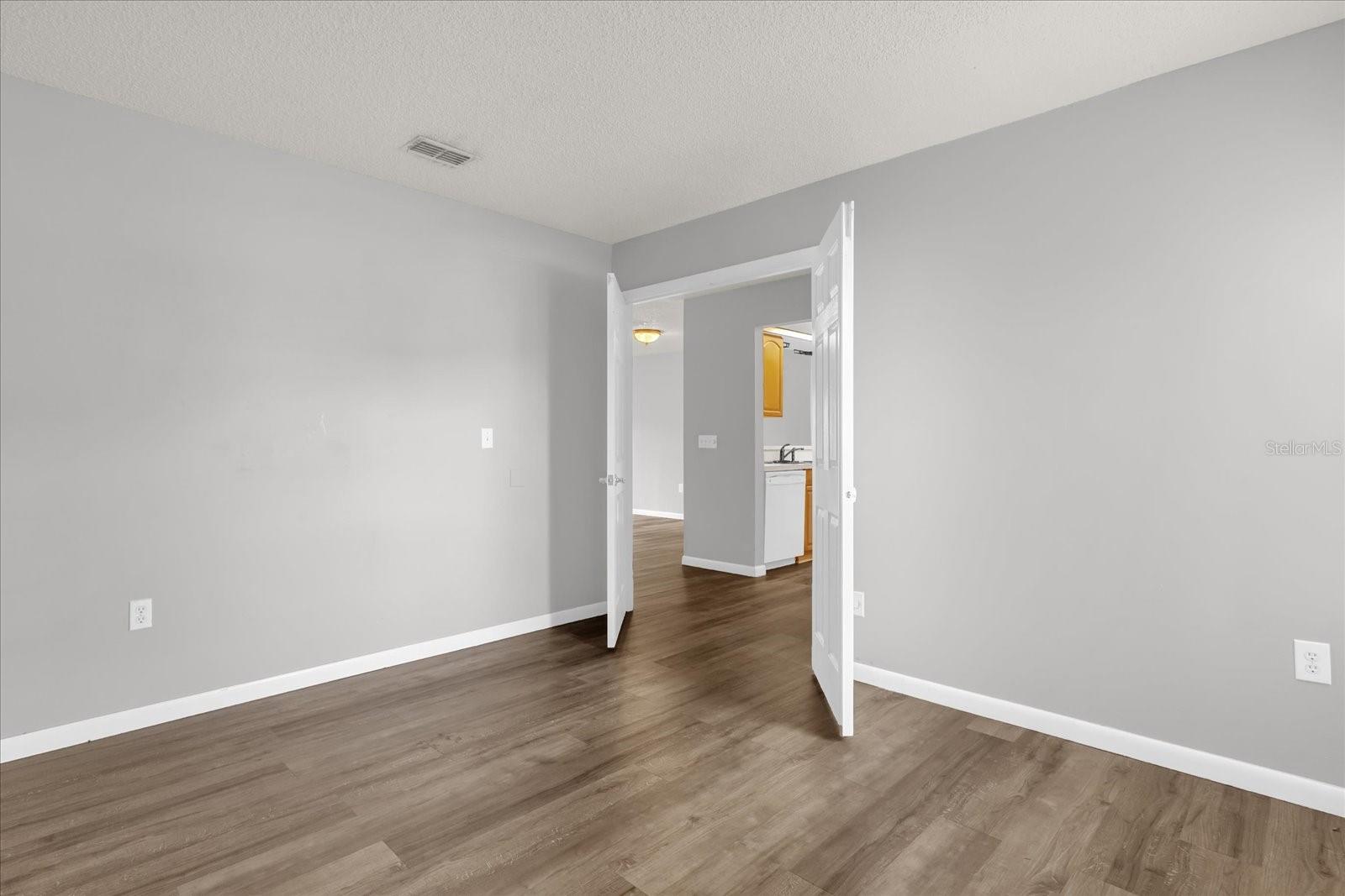 Image 19 of 43 For 3012 Semoran Boulevard G5