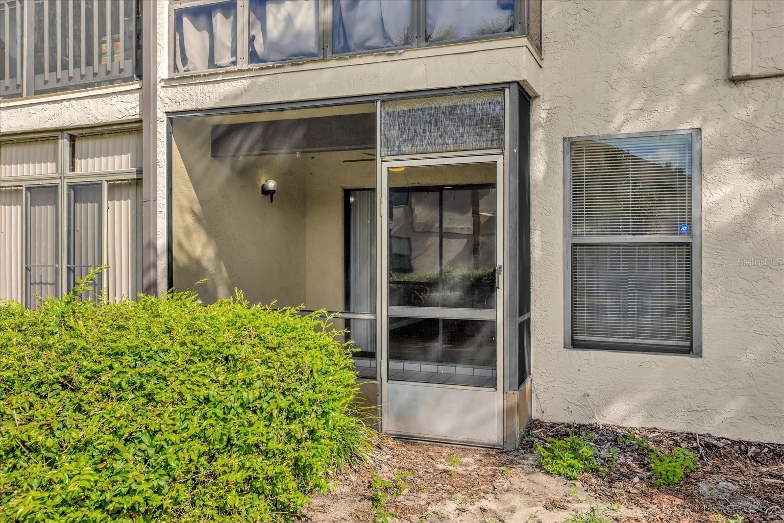 Image 23 of 43 For 3012 Semoran Boulevard G5