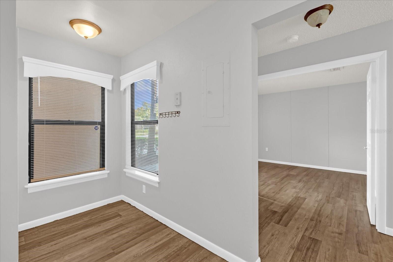 Image 6 of 43 For 3012 Semoran Boulevard G5