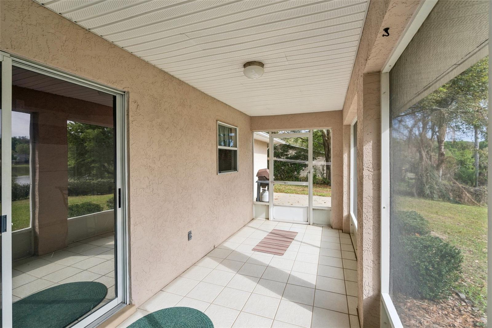 Image 16 of 34 For 10010 Lakeshore Drive