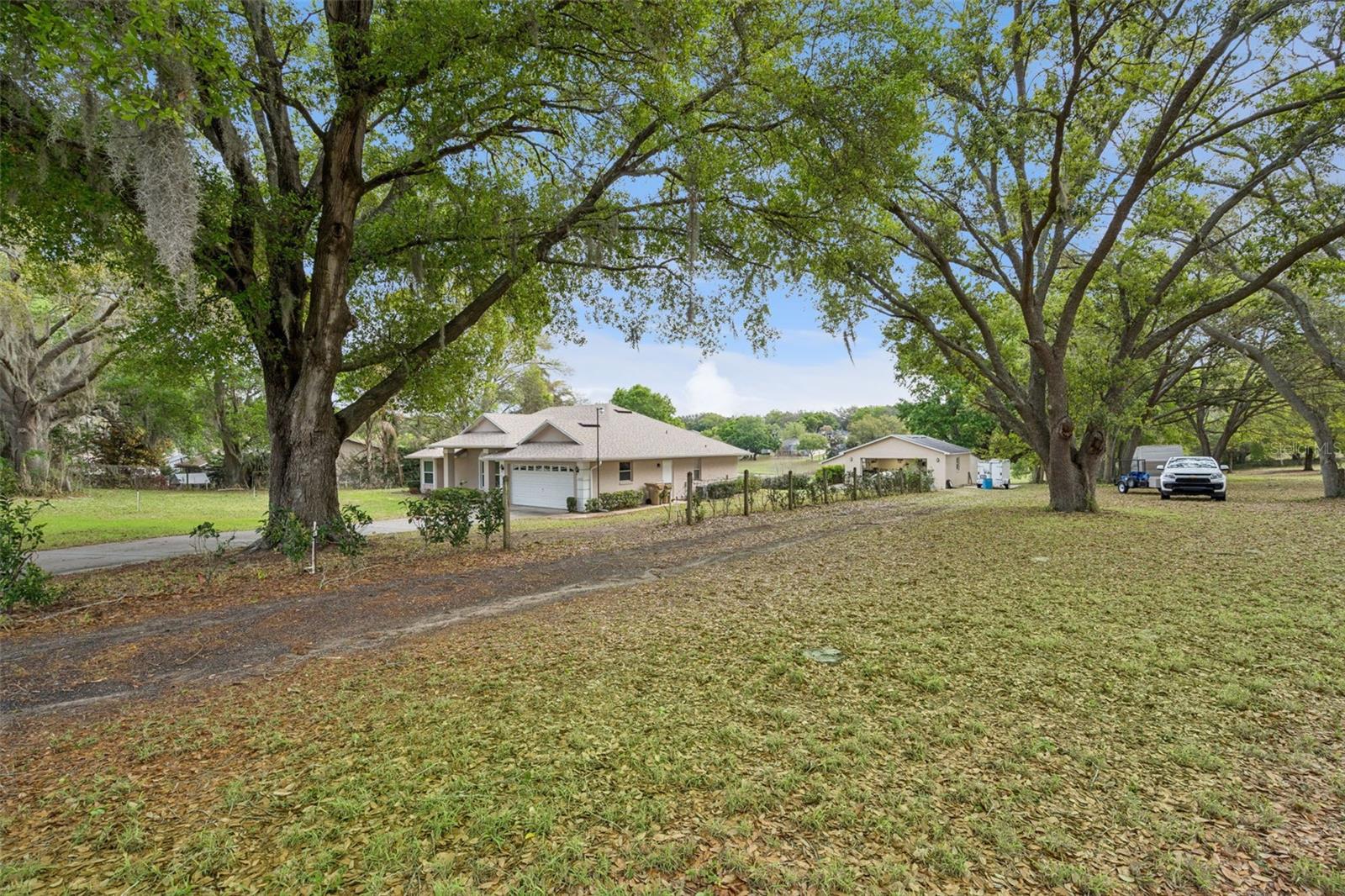 Image 25 of 34 For 10010 Lakeshore Drive