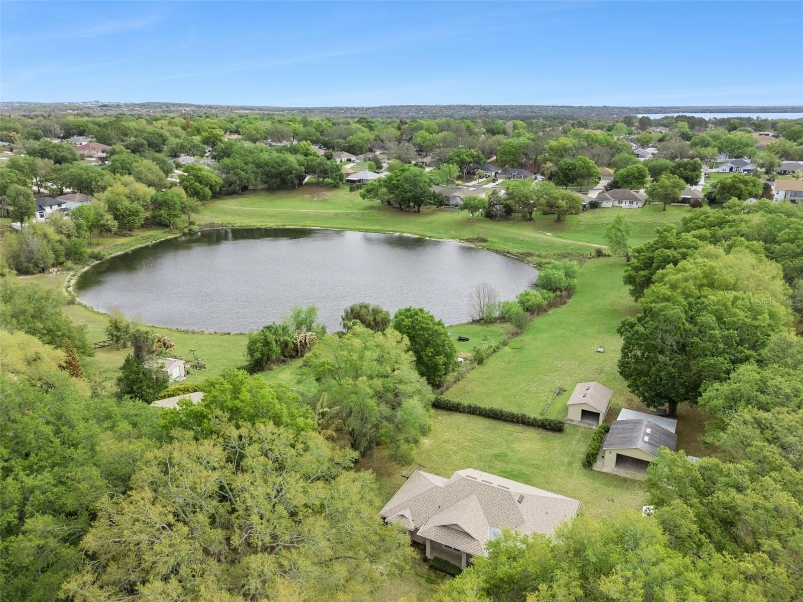 Image 28 of 34 For 10010 Lakeshore Drive