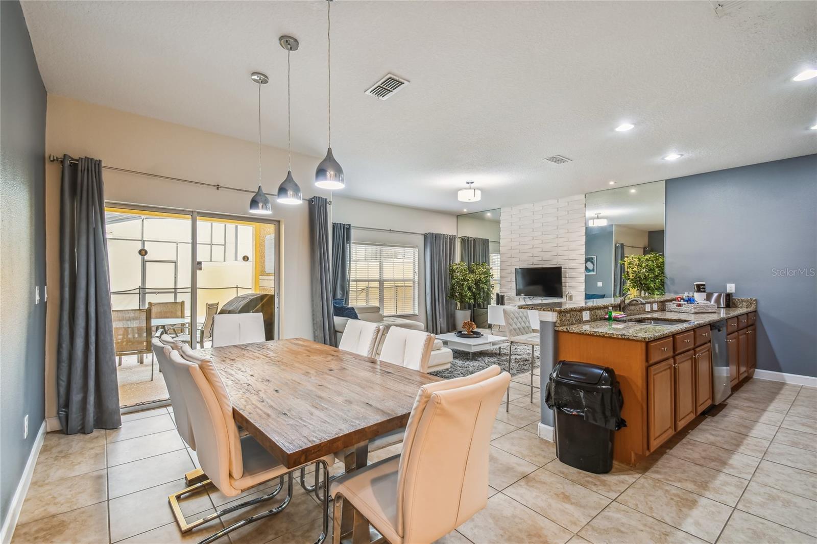 Image 13 of 49 For 8841 Candy Palm Road