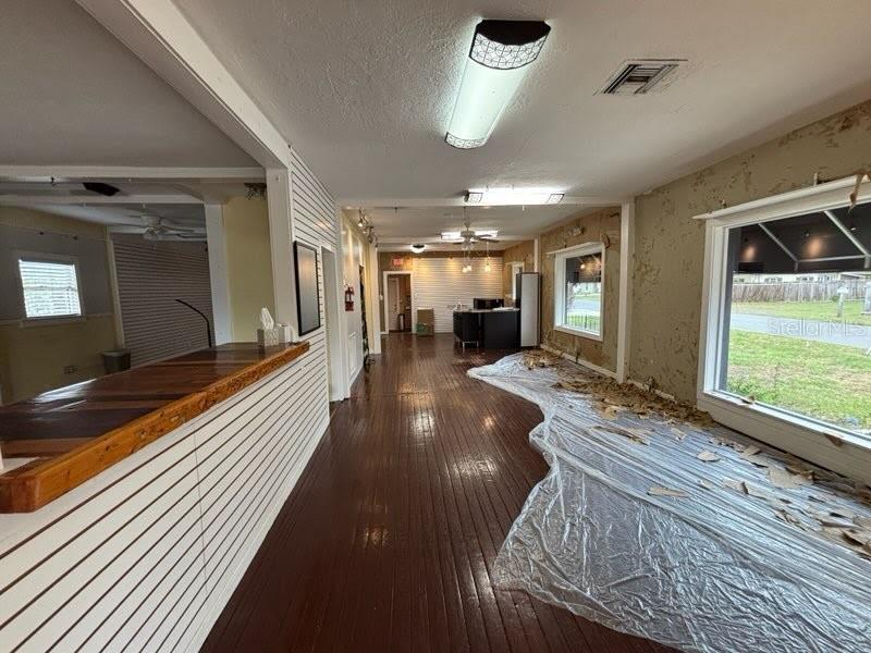 Image 19 of 25 For 1201 Fairbanks Avenue