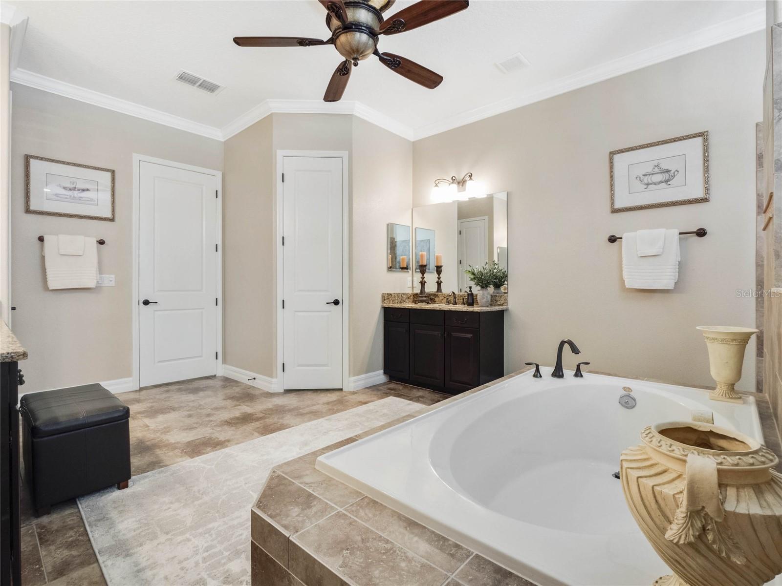 Image 31 of 58 For 32551 Hawks Lake Lane