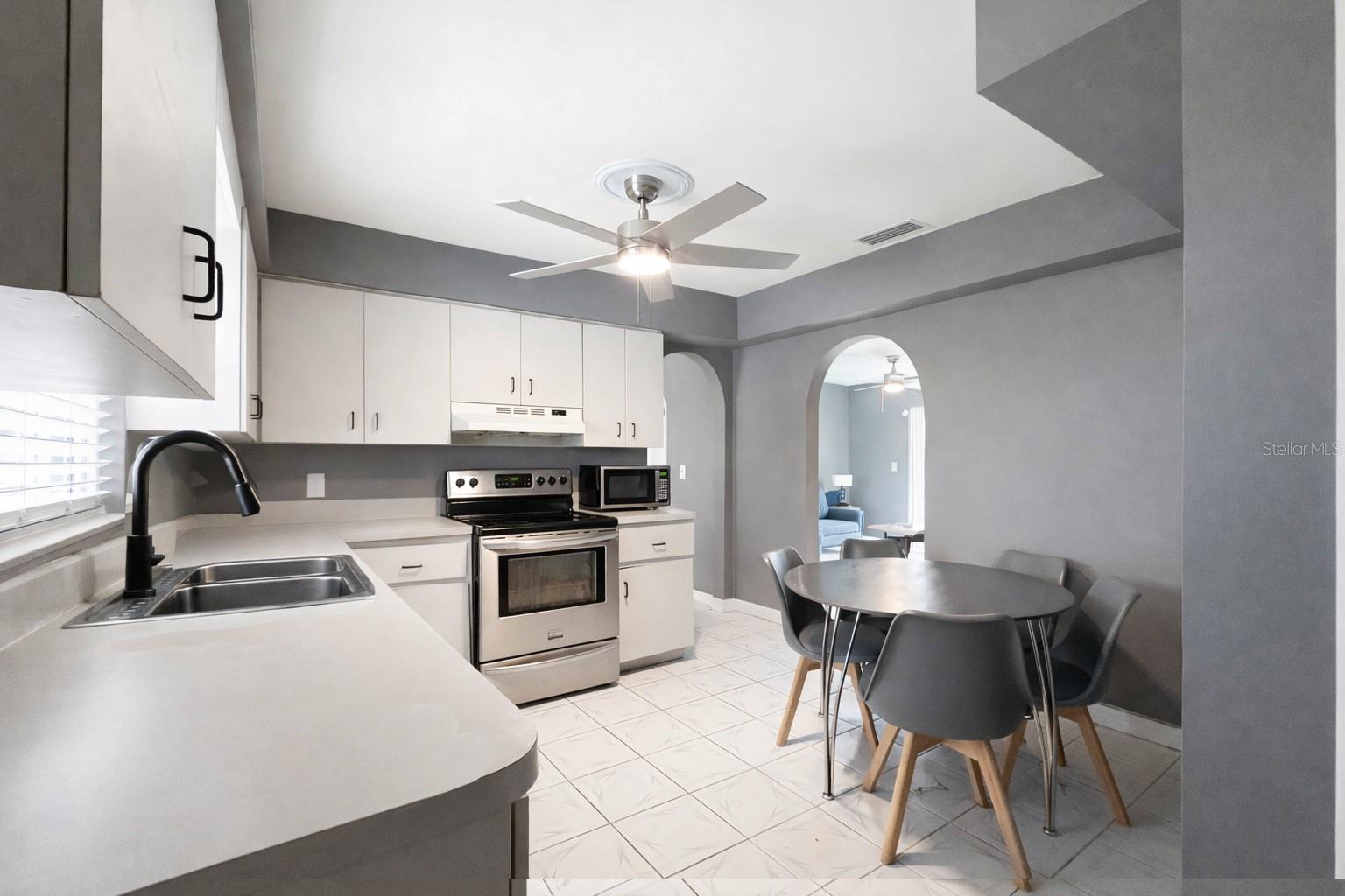 Image 19 of 60 For 7439 Wayland Boulevard