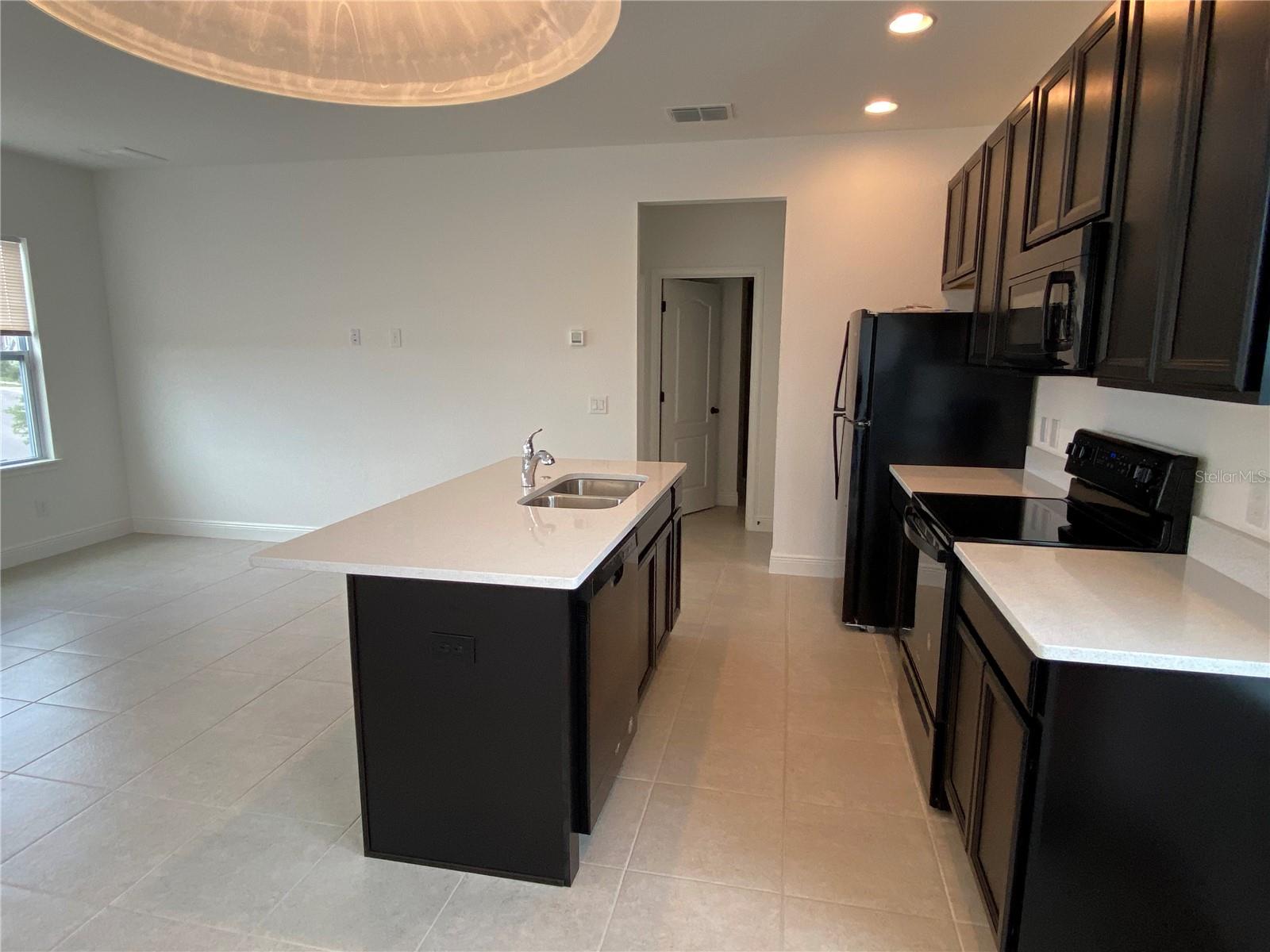 Image 6 of 13 For 8502 Nemours Parkway