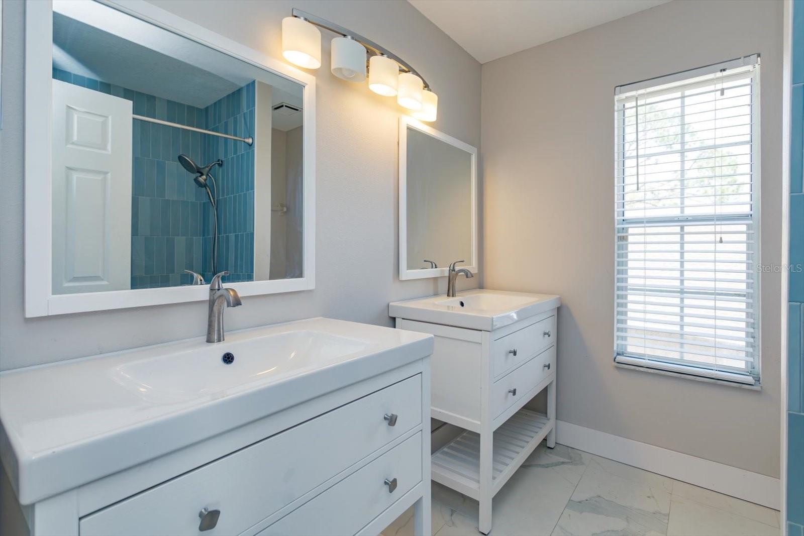 Image 18 of 25 For 836 Garden Glen Loop