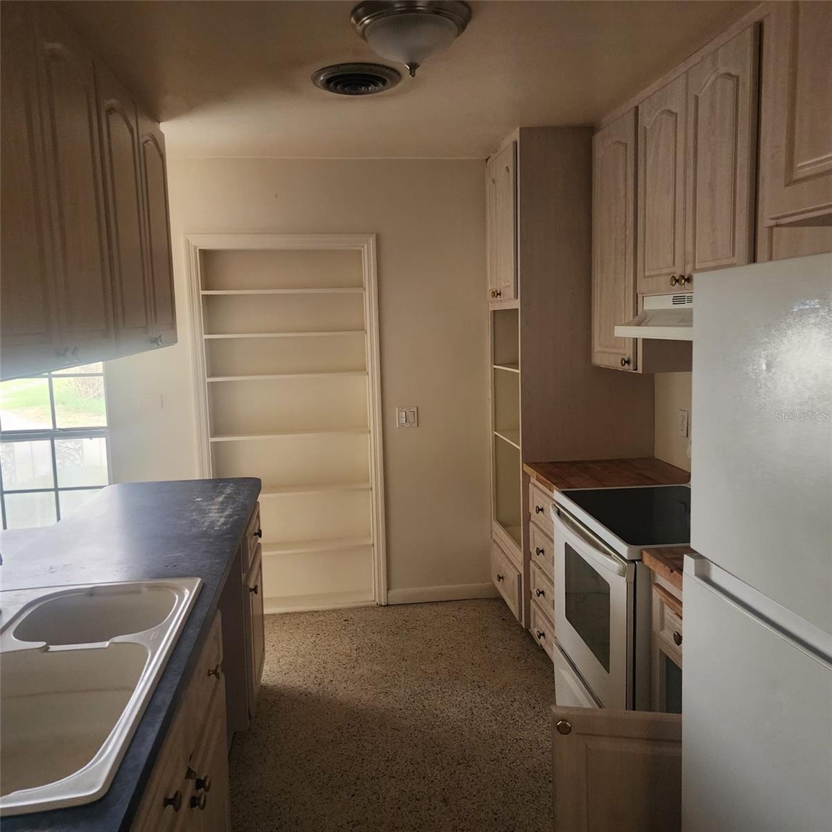 Image 7 of 14 For 1870 Pax Duces Drive 1870