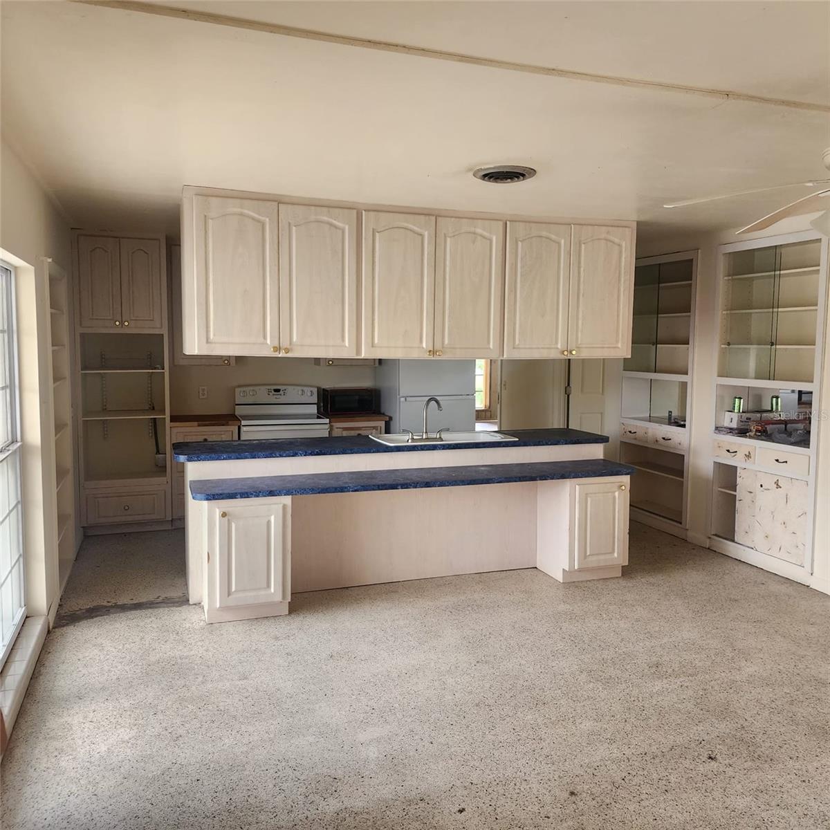 Image 8 of 14 For 1870 Pax Duces Drive 1870