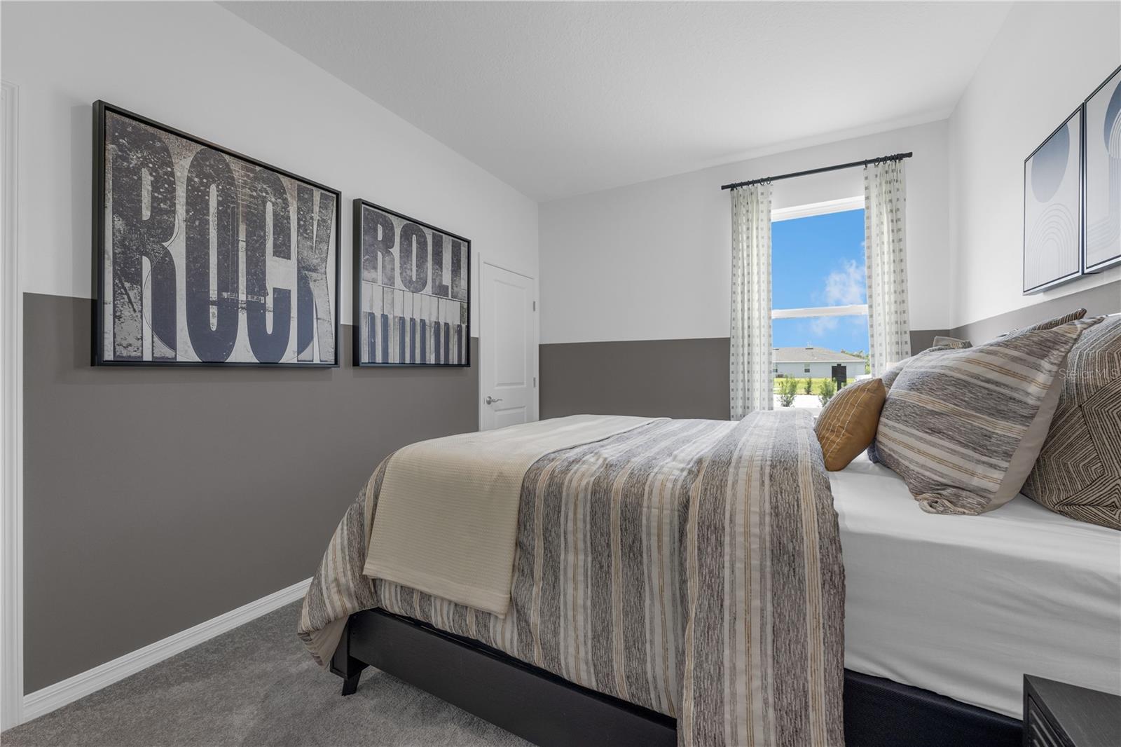 Image 11 of 50 For 6028 Cliffbow Loop Way