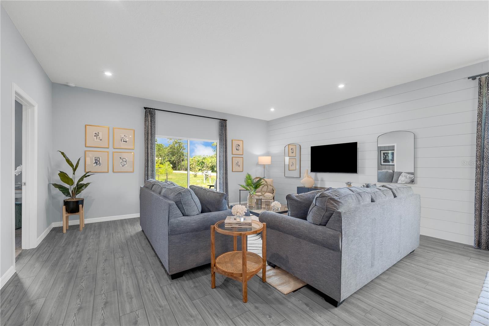 Image 15 of 50 For 6028 Cliffbow Loop Way