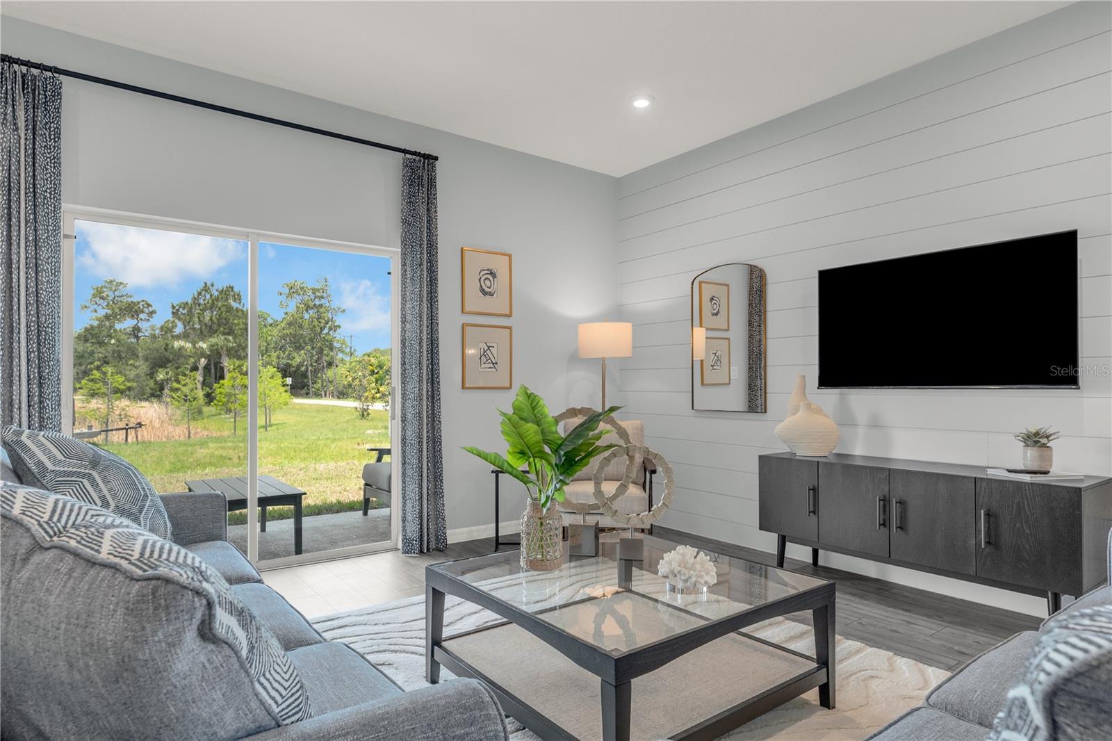 Image 16 of 50 For 6028 Cliffbow Loop Way