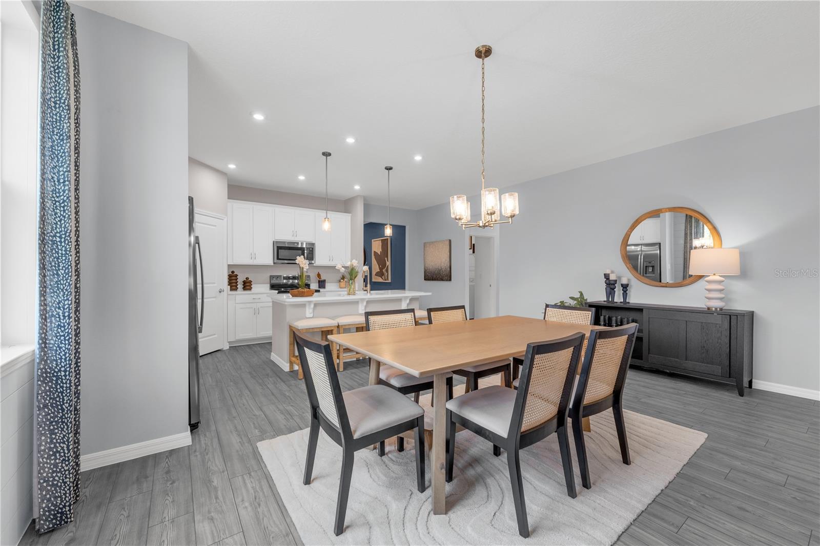 Image 19 of 50 For 6028 Cliffbow Loop Way