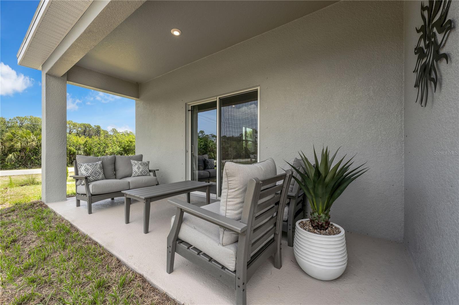 Image 37 of 50 For 6028 Cliffbow Loop Way