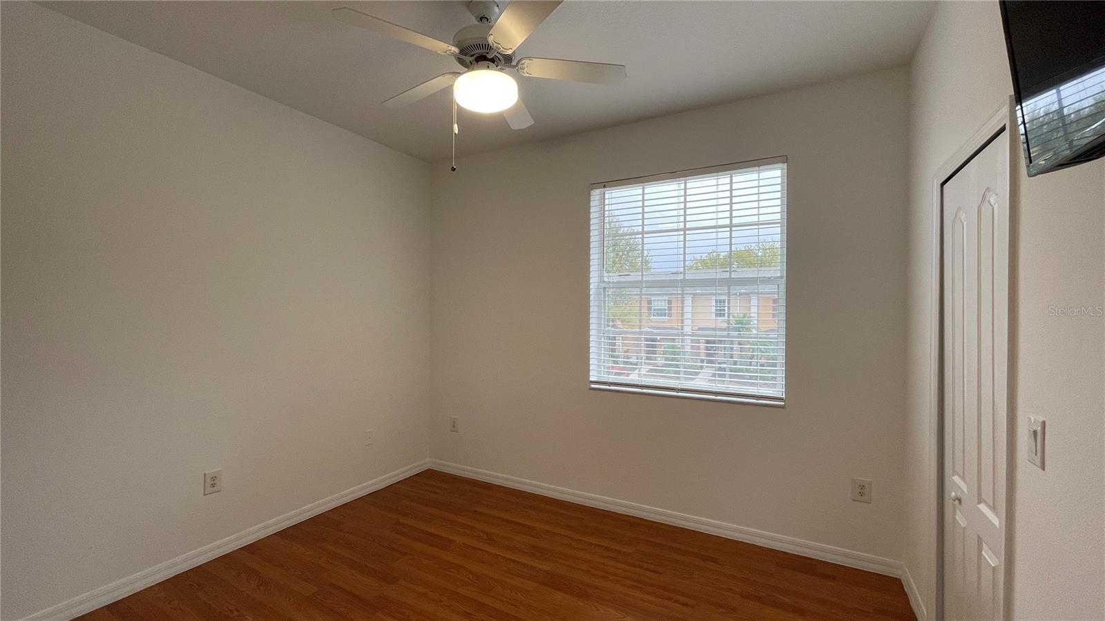 Image 21 of 29 For 249 Weymouth Drive