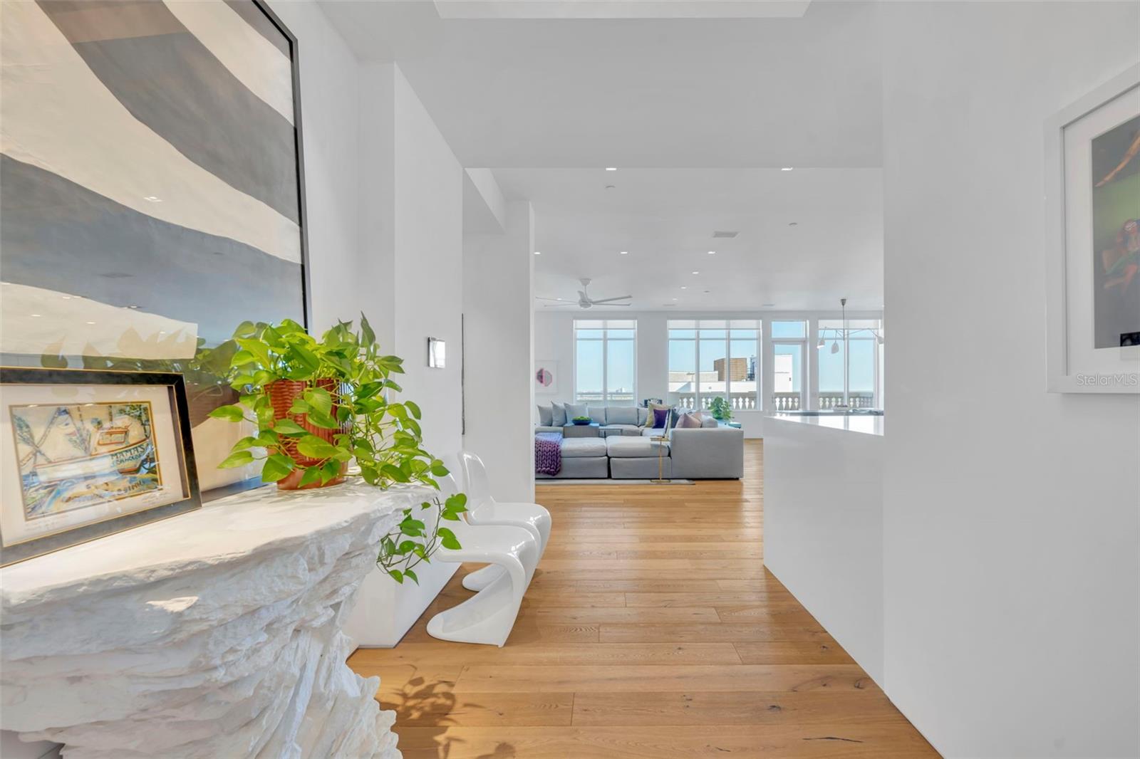 Image 2 of 52 For 100 Eola Drive Ph 116