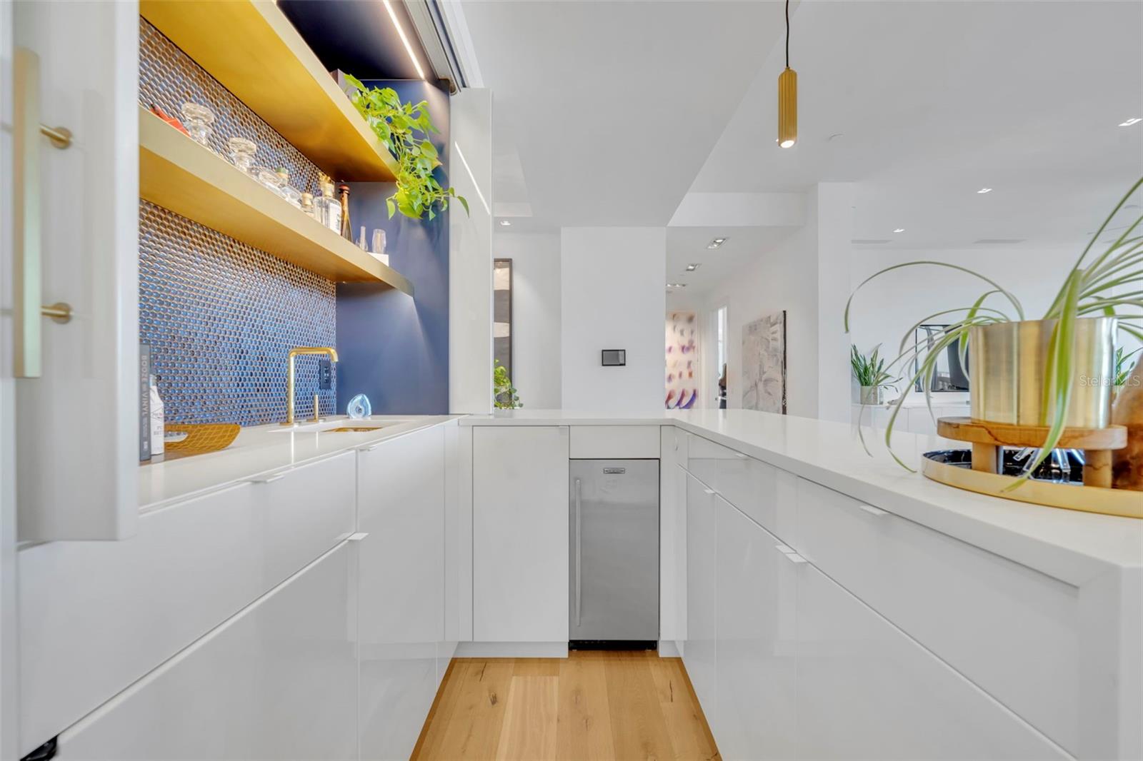 Image 25 of 52 For 100 Eola Drive Ph 116