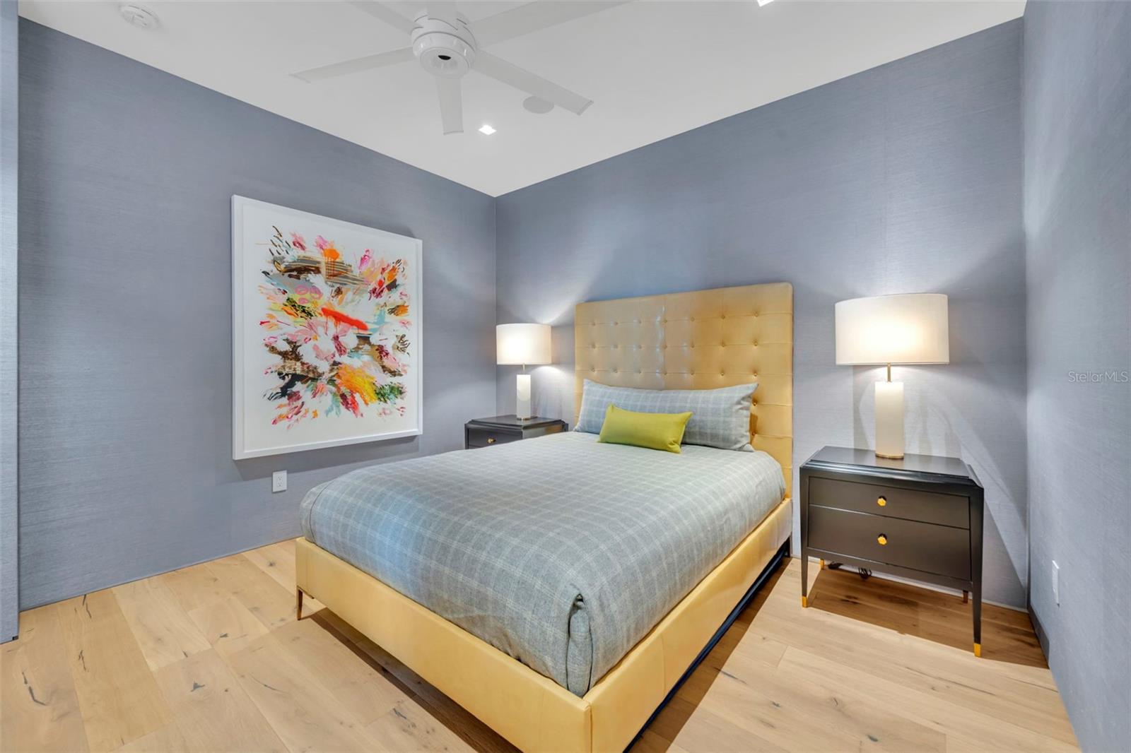 Image 37 of 52 For 100 Eola Drive Ph 116