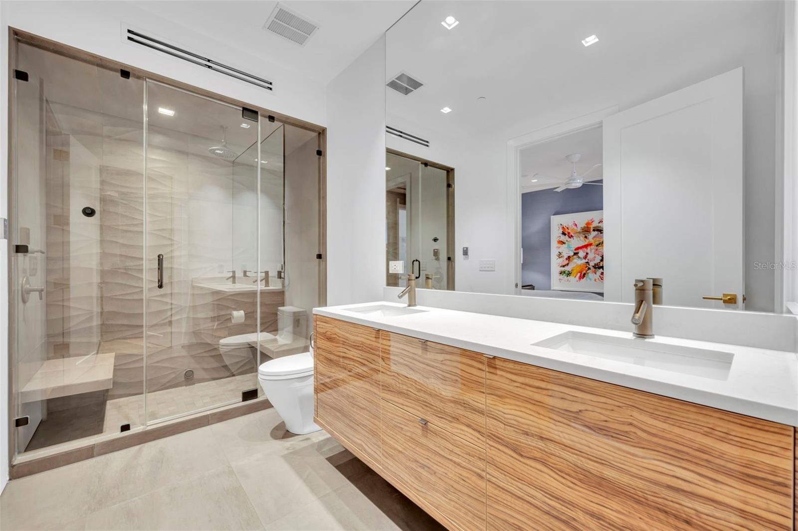 Image 40 of 52 For 100 Eola Drive Ph 116