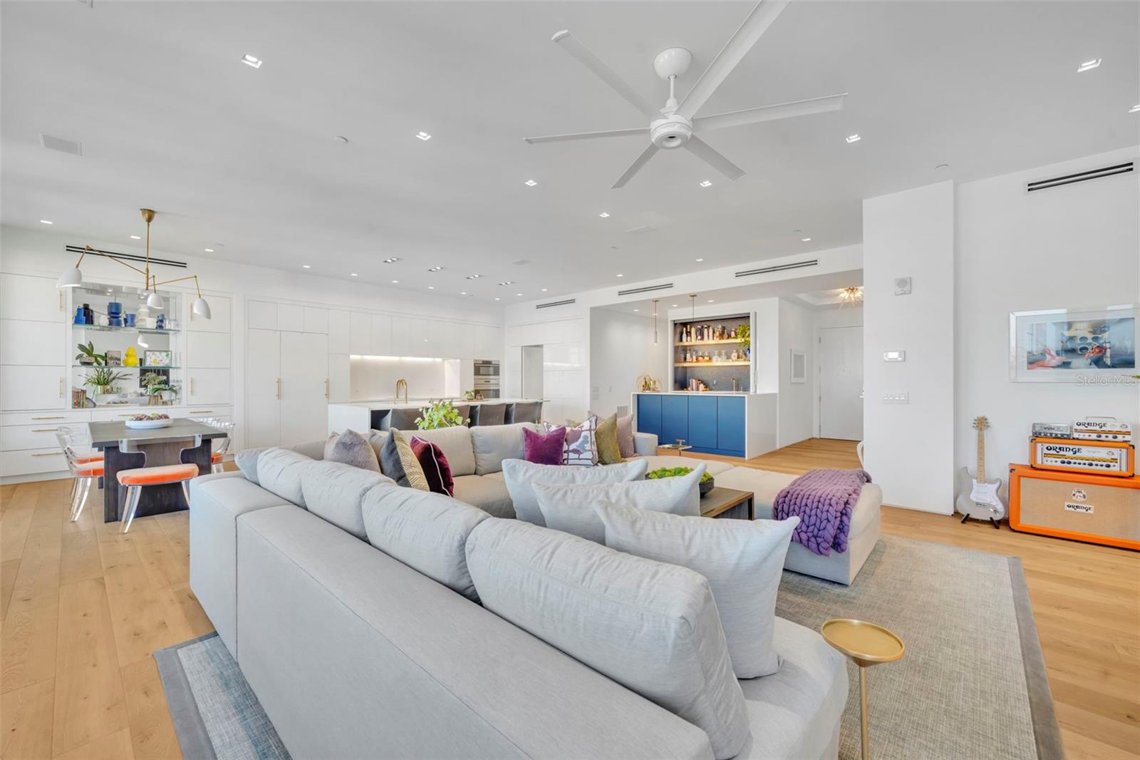 Image 6 of 52 For 100 Eola Drive Ph 116