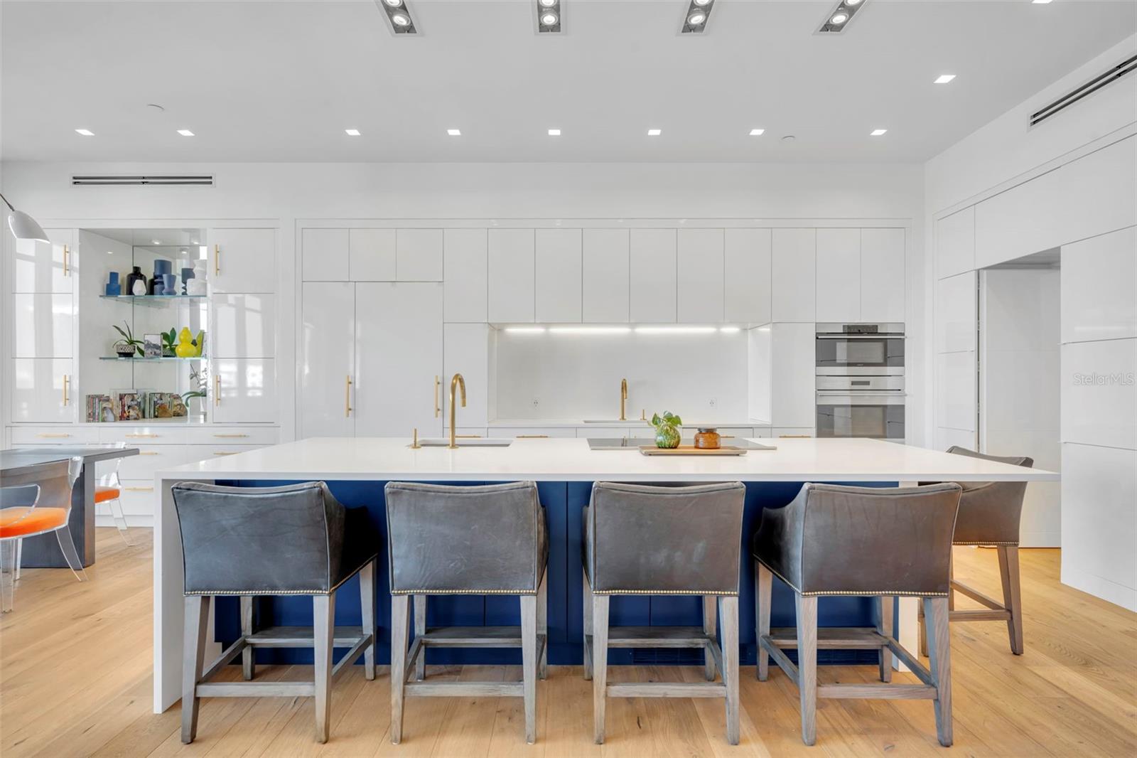 Image 9 of 52 For 100 Eola Drive Ph 116