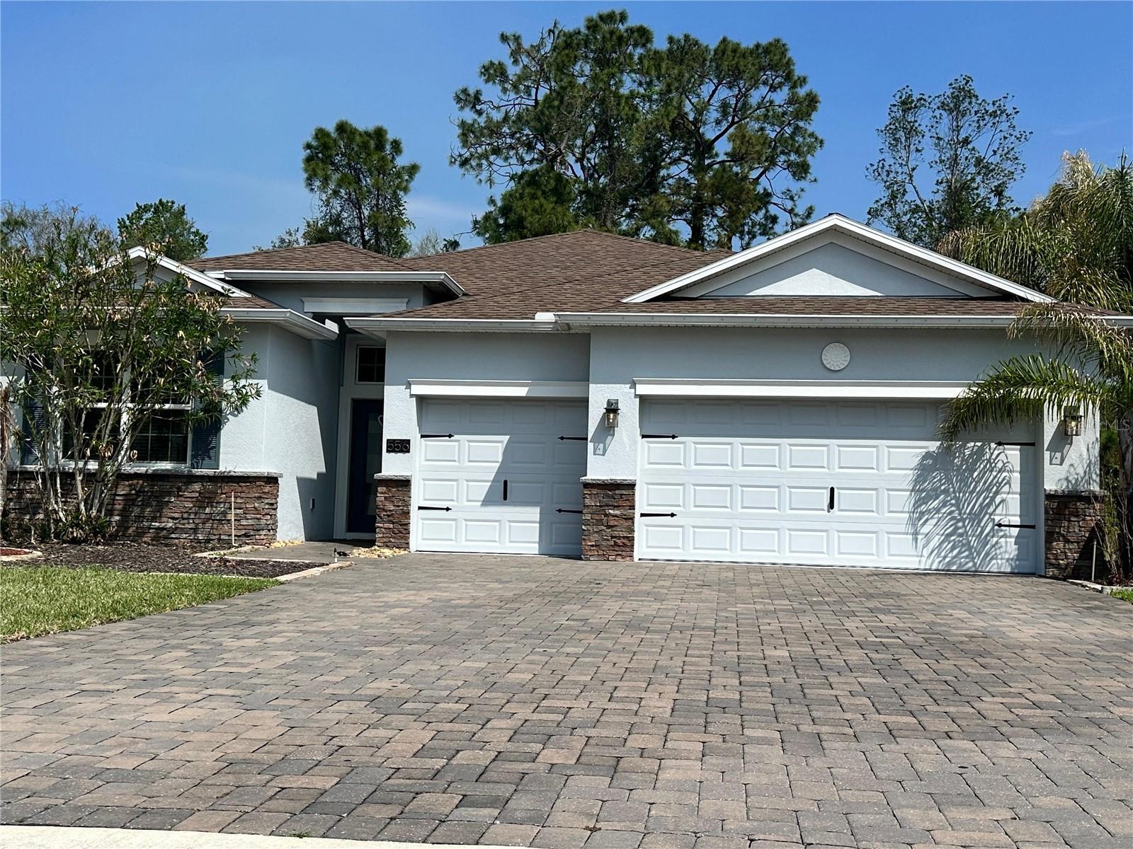 Image 2 of 52 For 556 Brunswick Drive