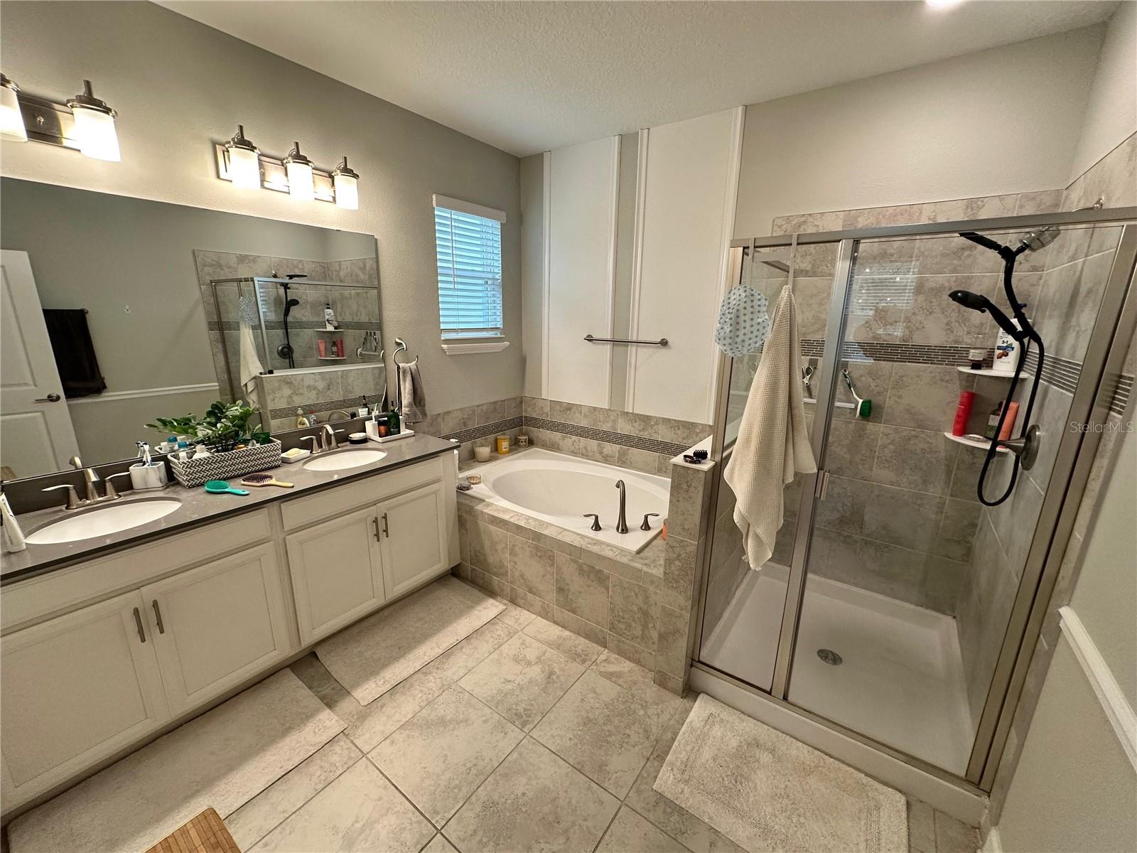 Image 20 of 52 For 556 Brunswick Drive