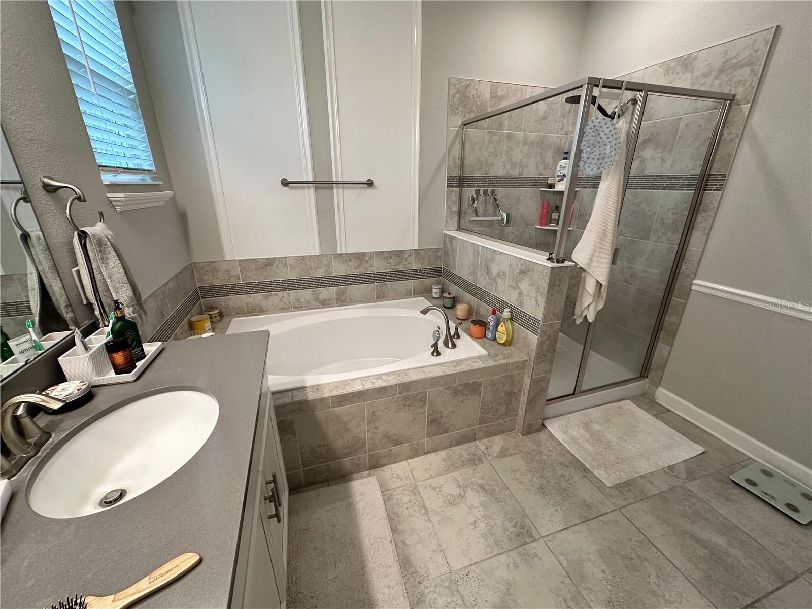 Image 21 of 52 For 556 Brunswick Drive