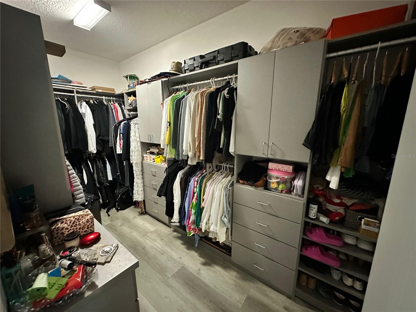 Image 22 of 52 For 556 Brunswick Drive