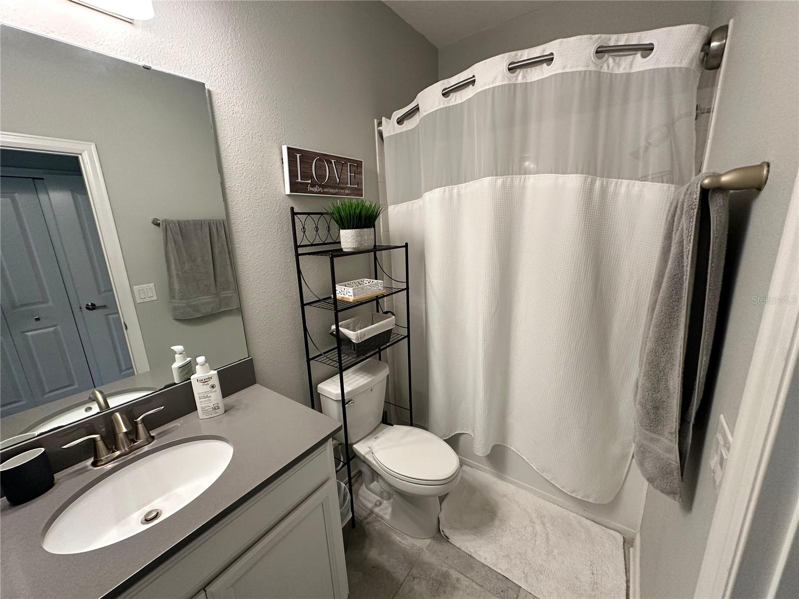 Image 25 of 52 For 556 Brunswick Drive