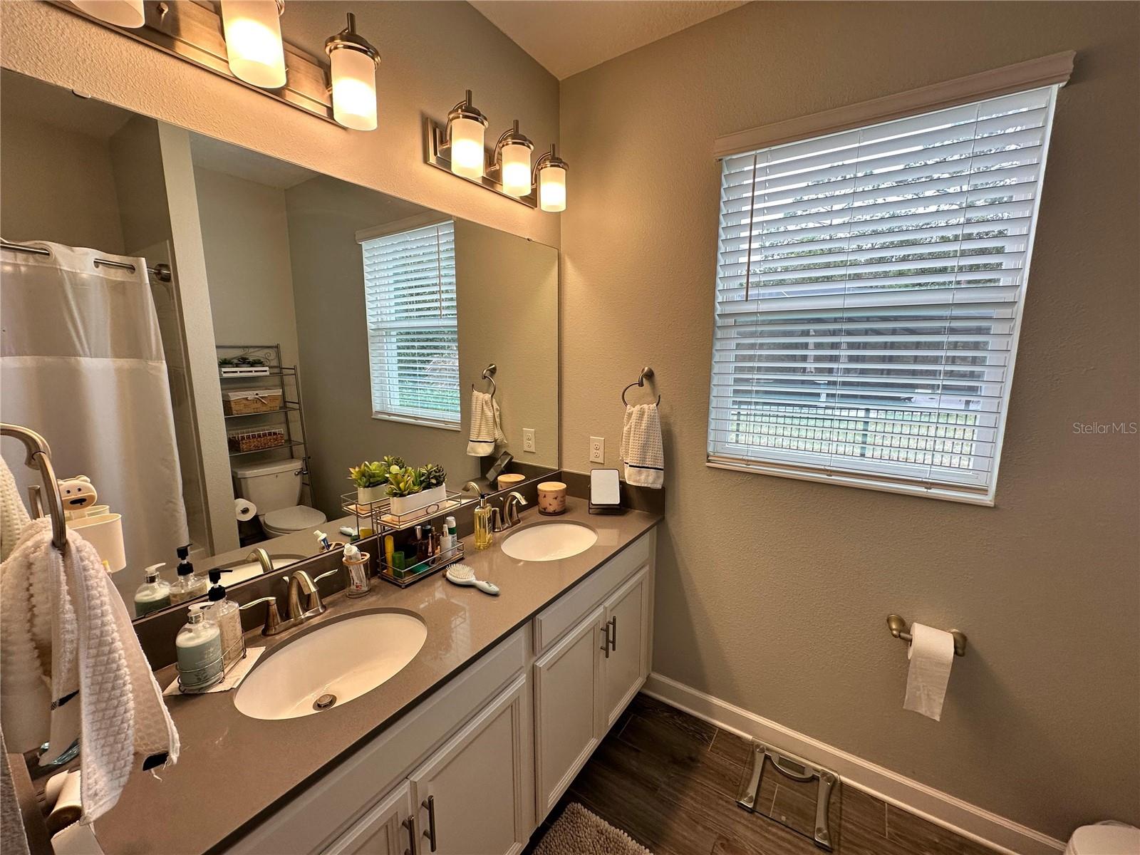 Image 30 of 52 For 556 Brunswick Drive