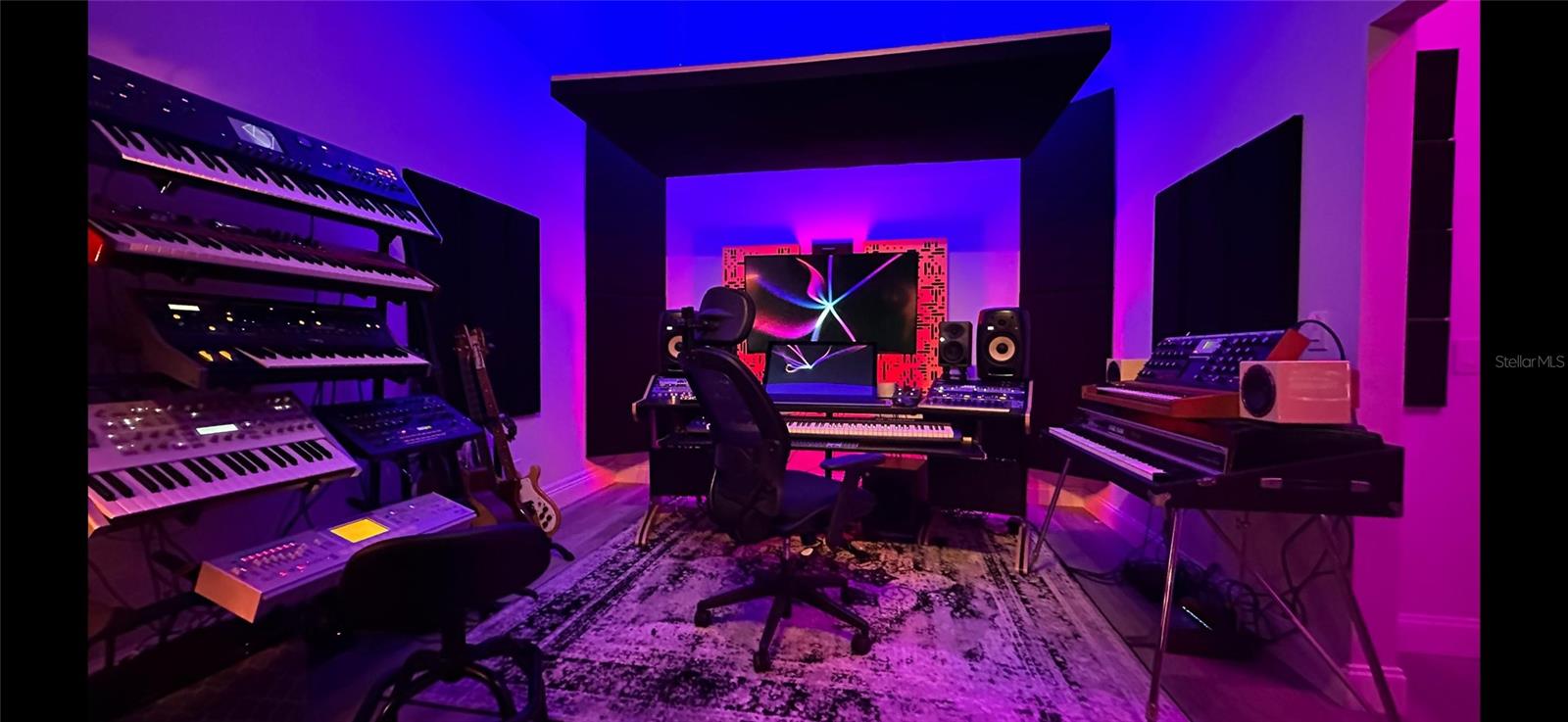 Image 35 of 52 For 556 Brunswick Drive