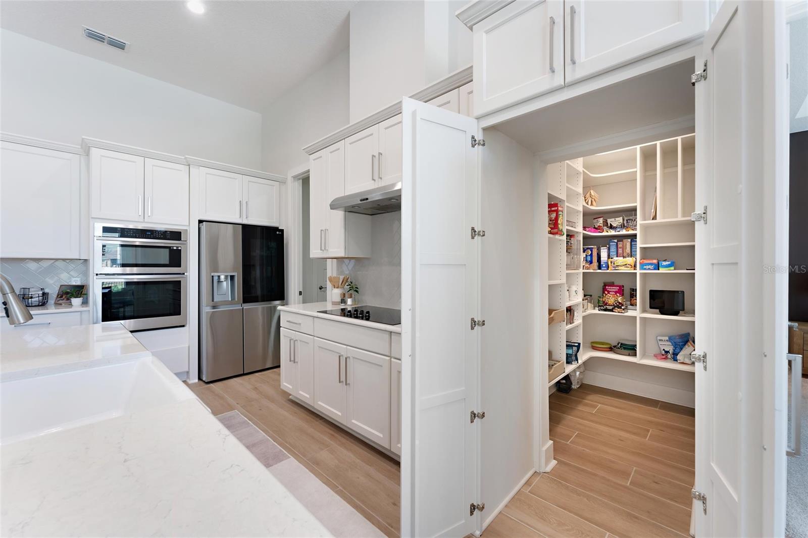 Image 15 of 62 For 31778 Red Tail Boulevard