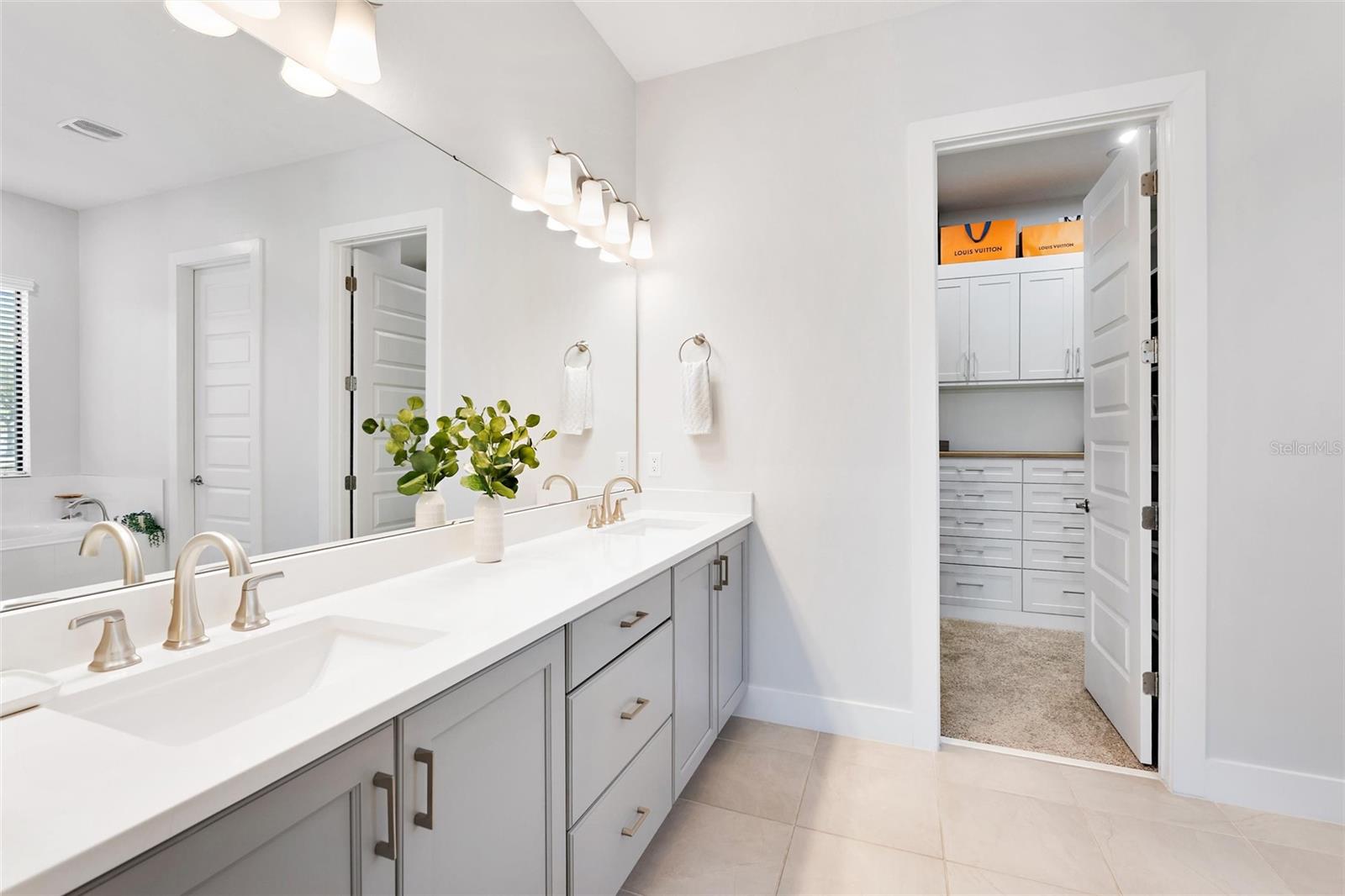 Image 22 of 62 For 31778 Red Tail Boulevard