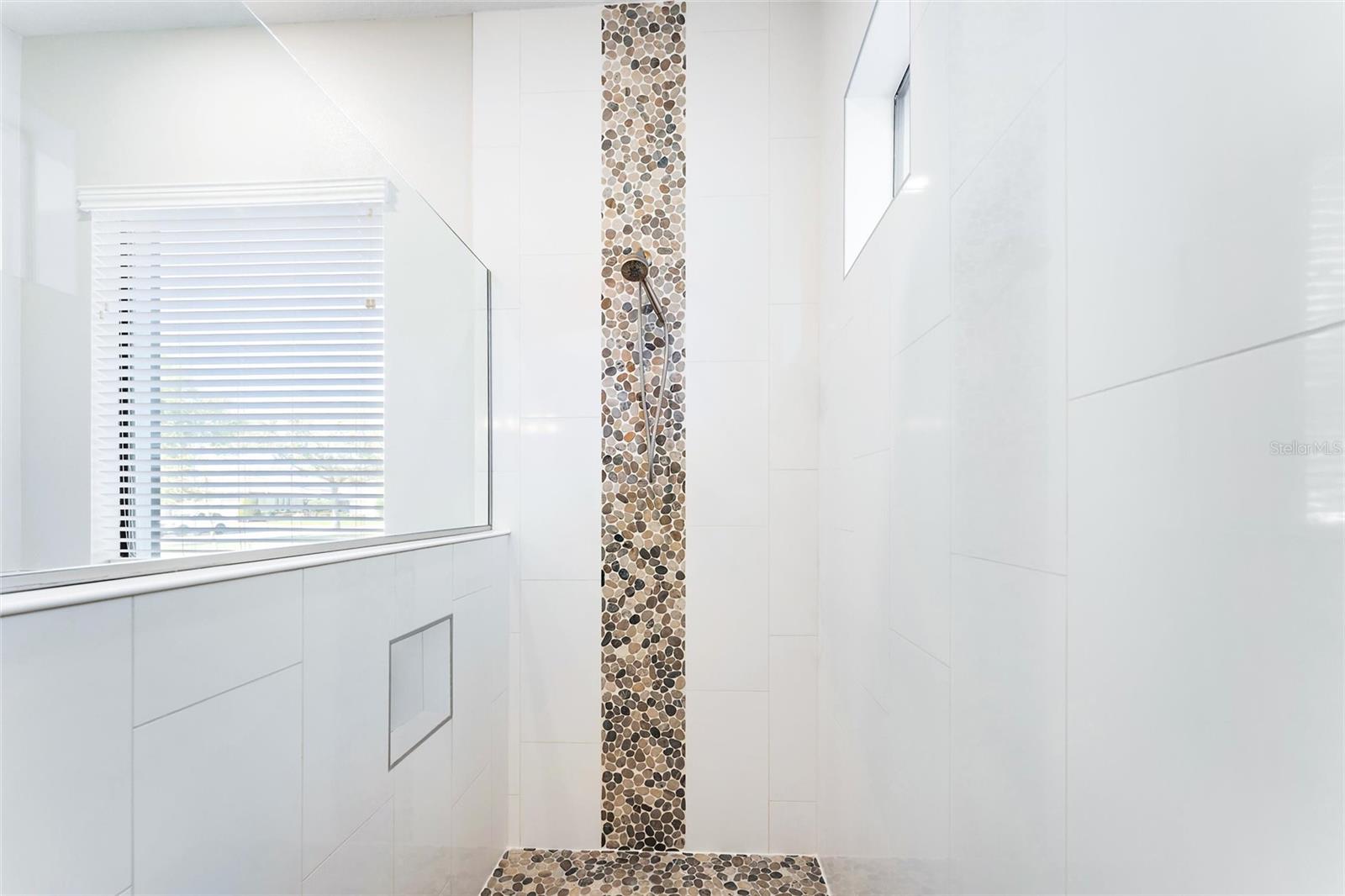 Image 25 of 62 For 31778 Red Tail Boulevard