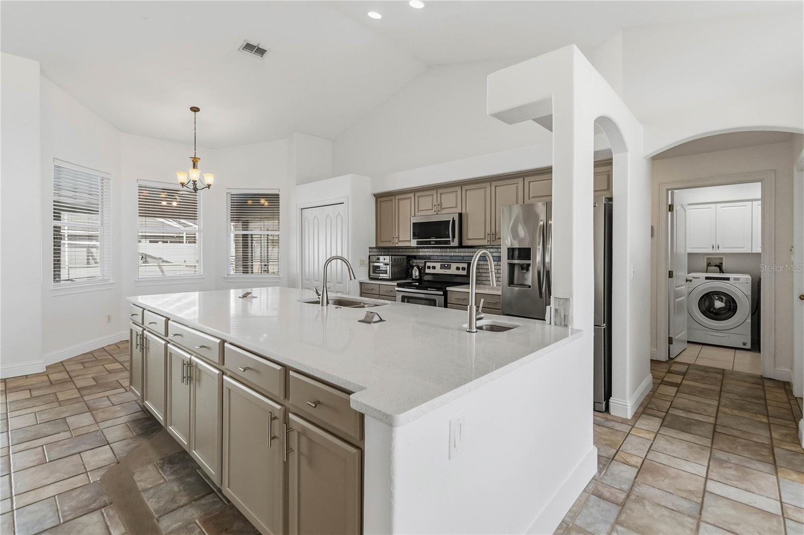 Image 10 of 38 For 3830 Opal Circle