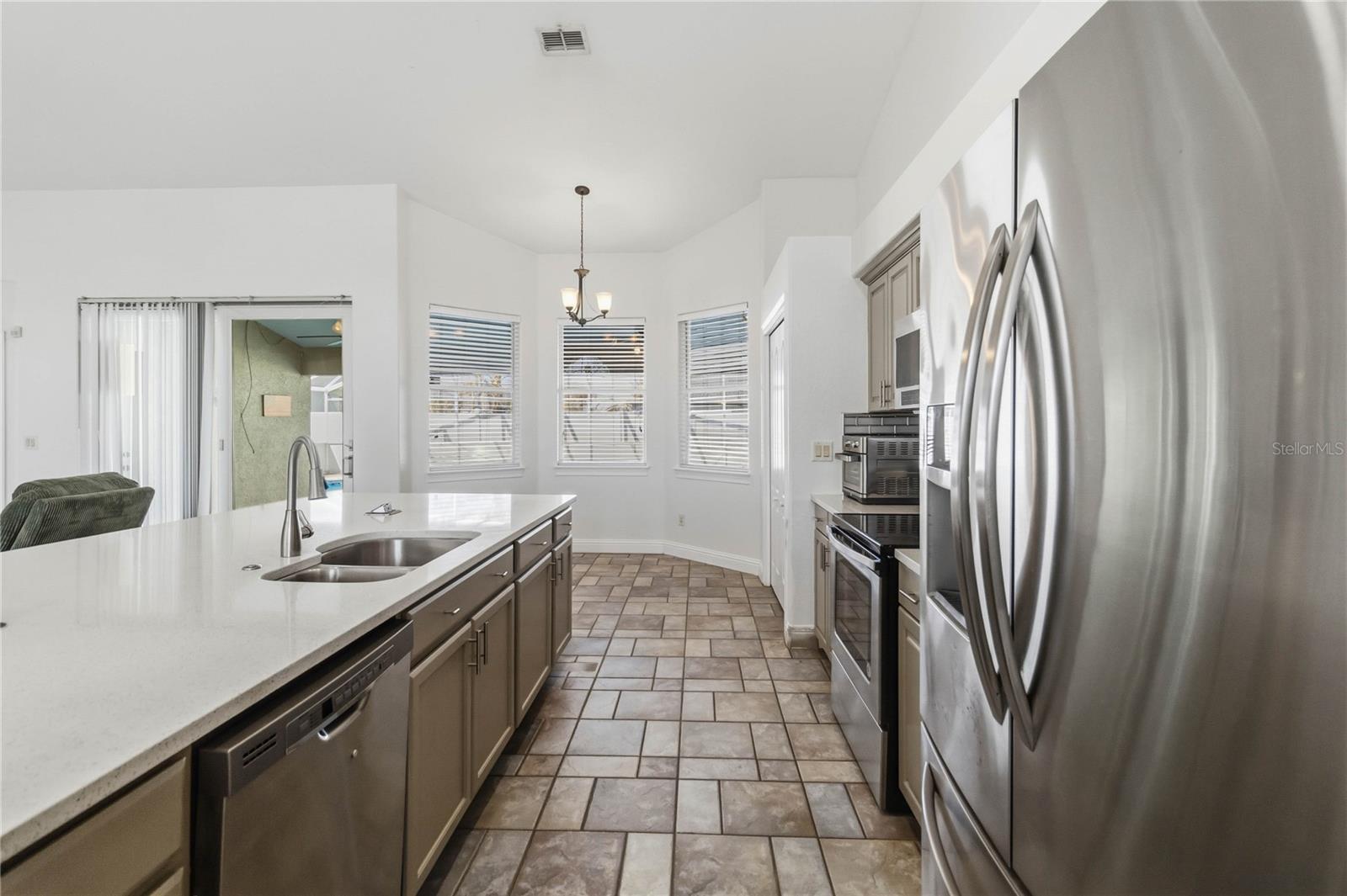 Image 14 of 38 For 3830 Opal Circle