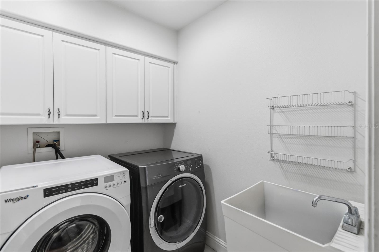 Image 34 of 38 For 3830 Opal Circle